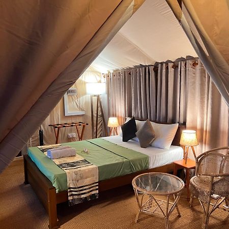 At One - Glamping Hotel Rekawa Bagian luar foto