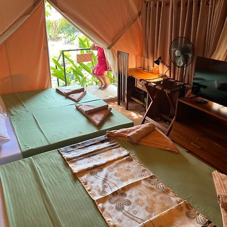 At One - Glamping Hotel Rekawa Bagian luar foto