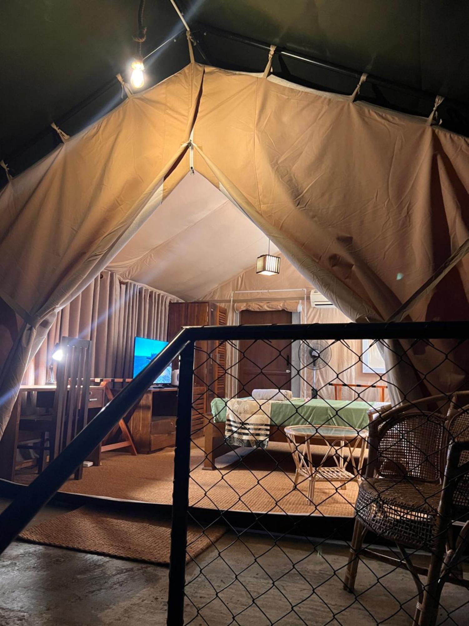 At One - Glamping Hotel Rekawa Bagian luar foto