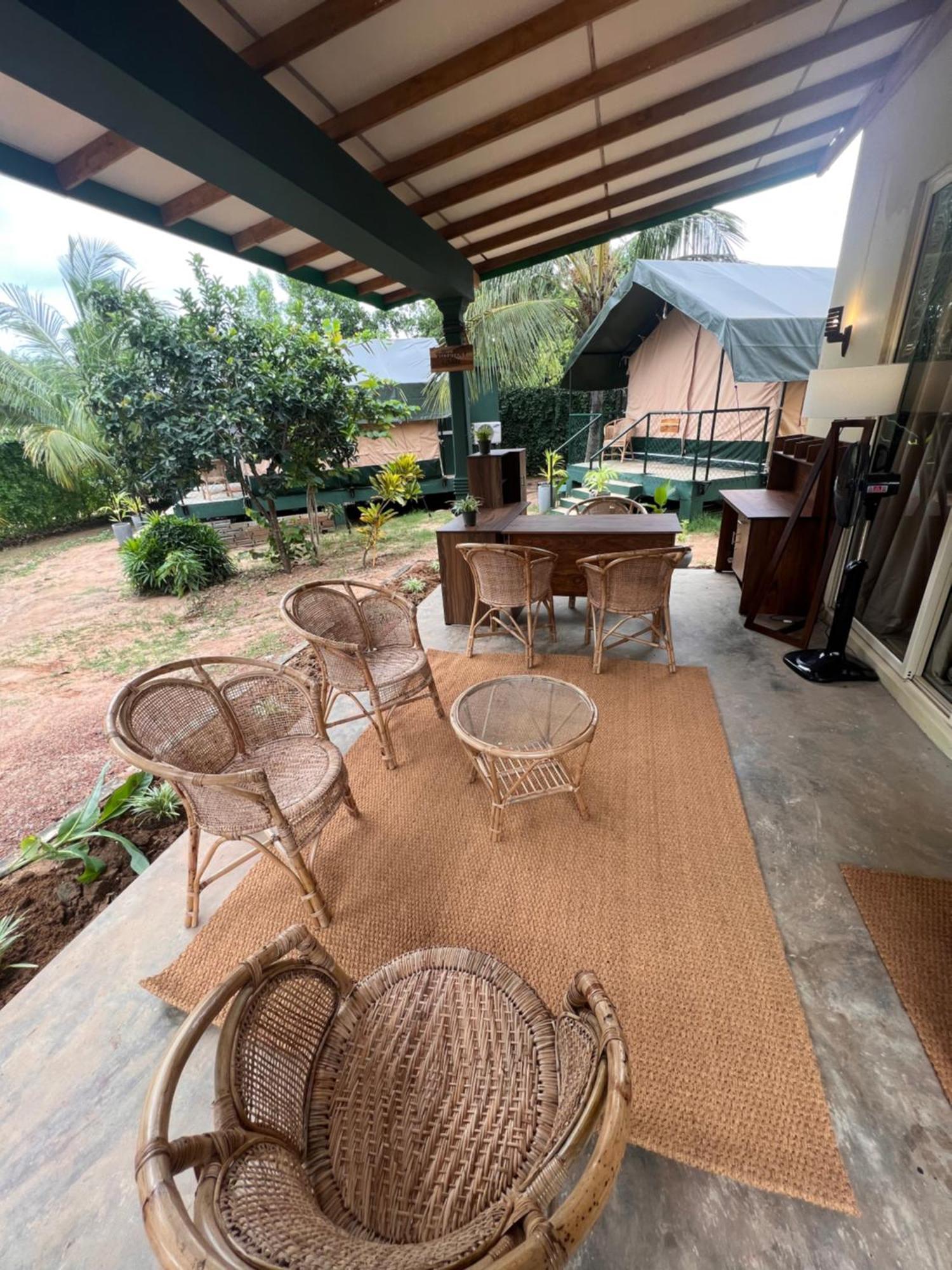 At One - Glamping Hotel Rekawa Bagian luar foto