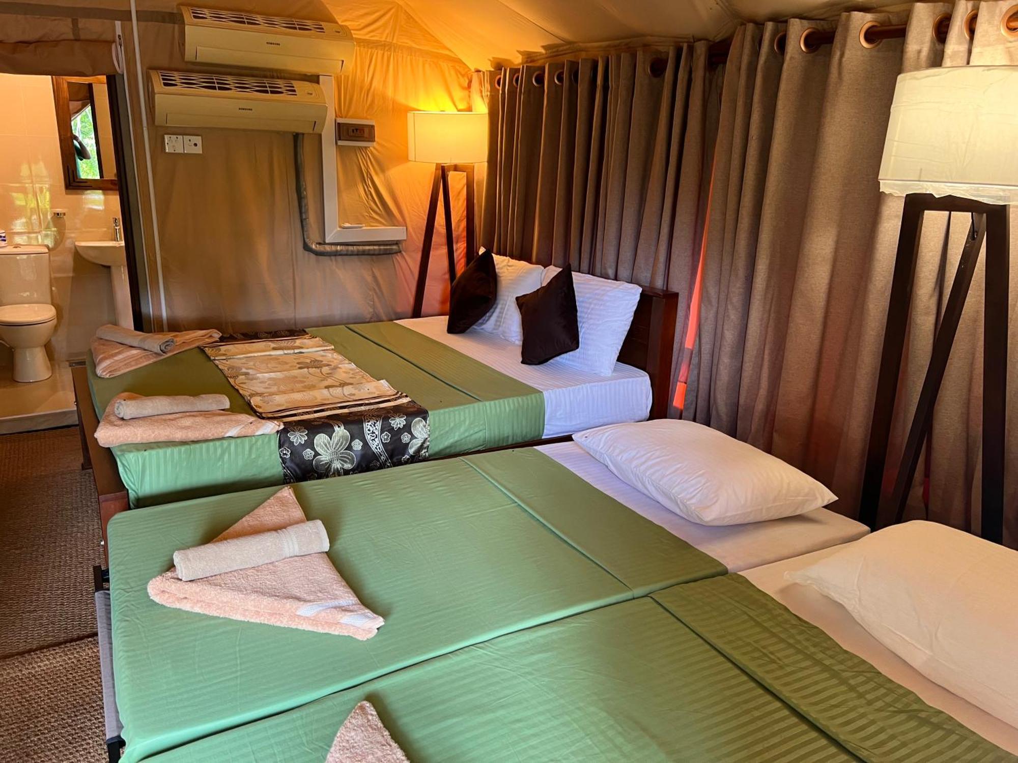 At One - Glamping Hotel Rekawa Bagian luar foto